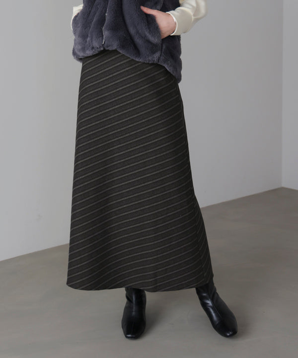 バイアスストライプタイト