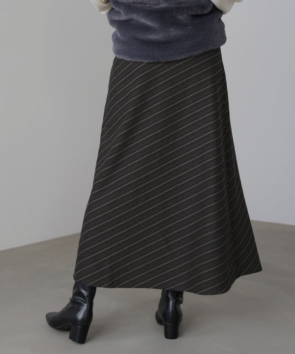 バイアスストライプタイト