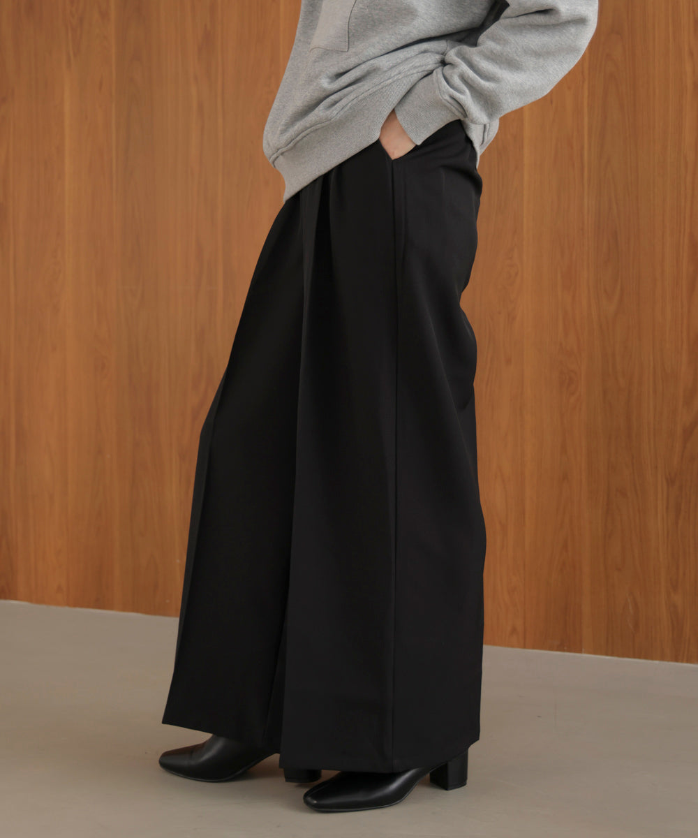 パンツ　38 黒 2タックストレートパンツ