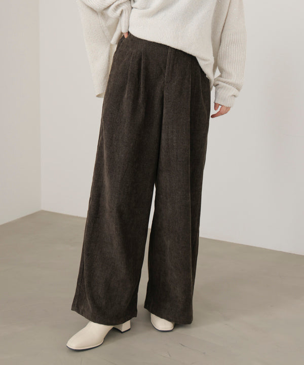 ストレッチベロアライクタックパンツ