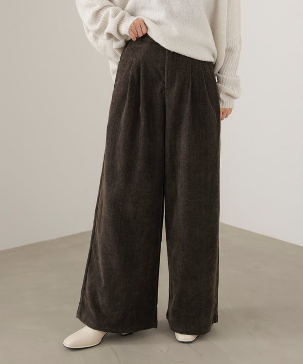 ストレッチベロアライクタックパンツ