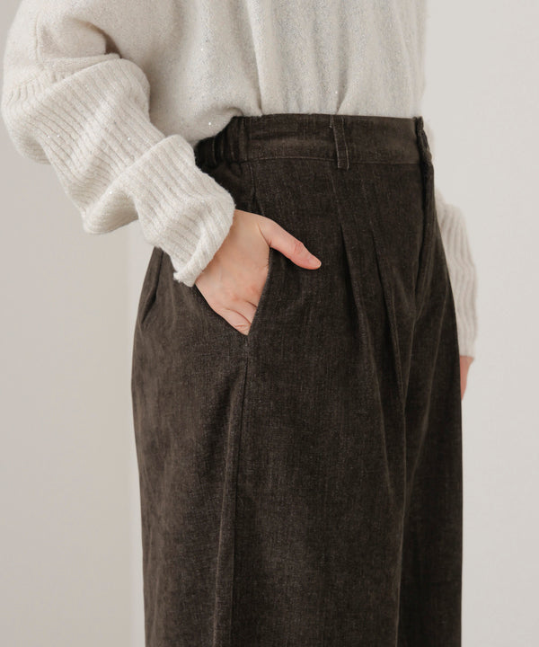 ストレッチベロアライクタックパンツ