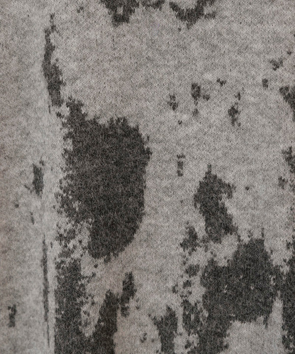 アブストラクト柄ニットプルオーバー