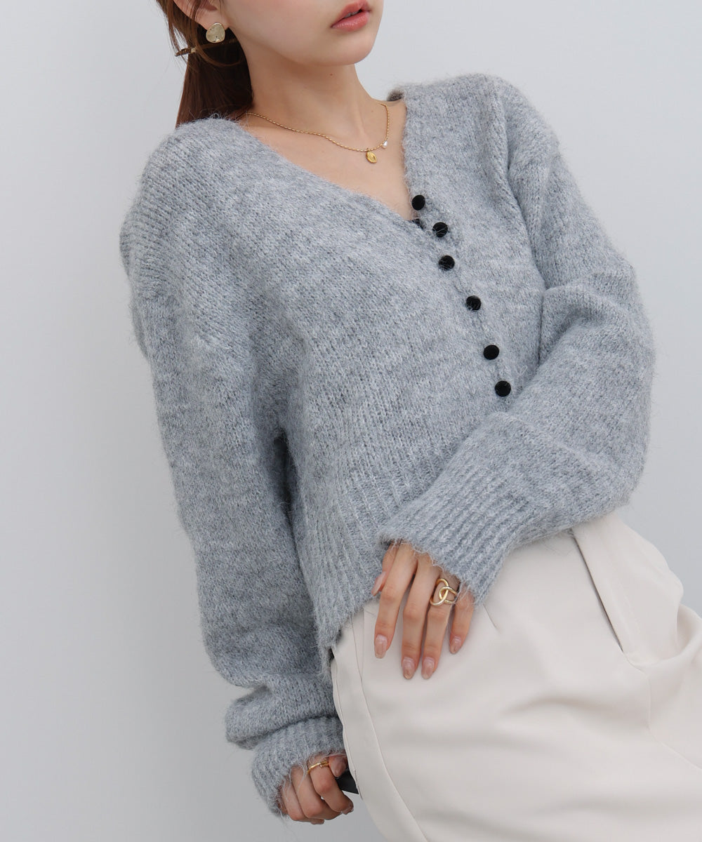 ショートシャギーくるみボタンカーディガン