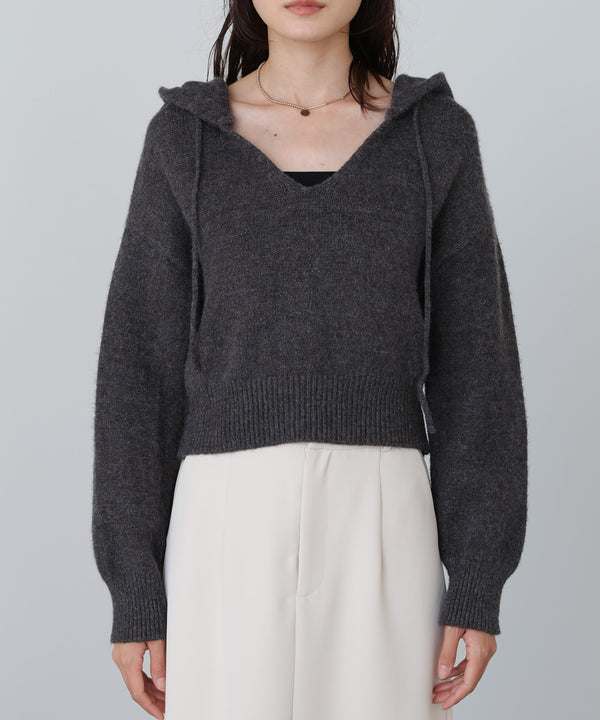 フーディーニットトップス