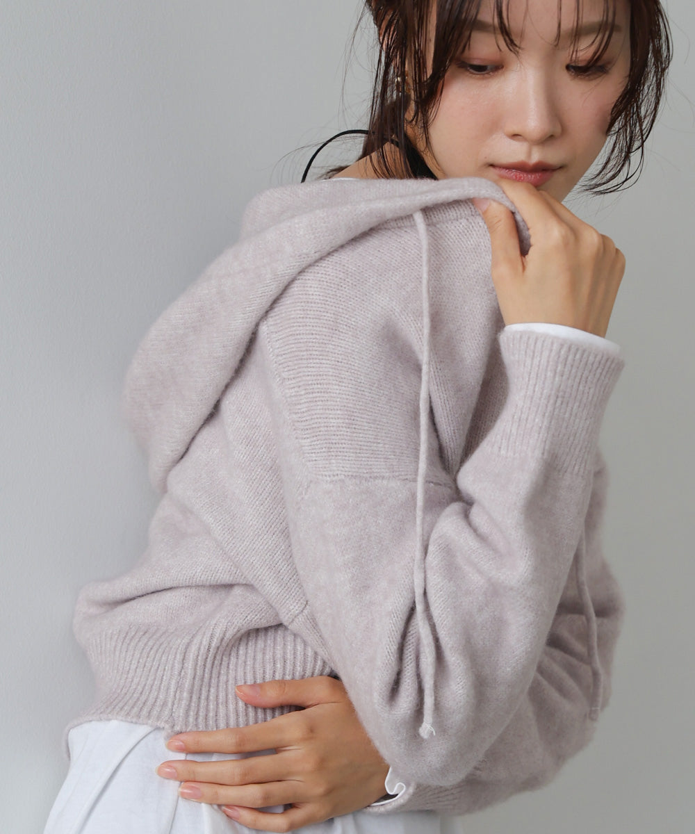 フーディーニットトップス