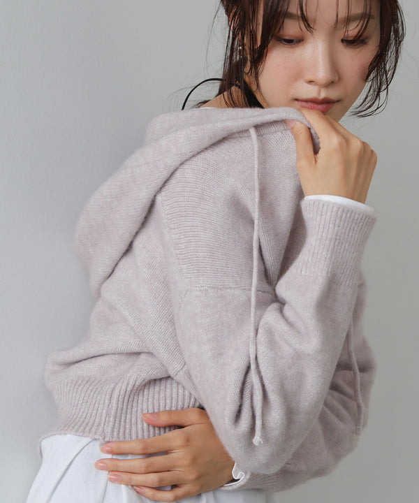 フーディーニットトップス