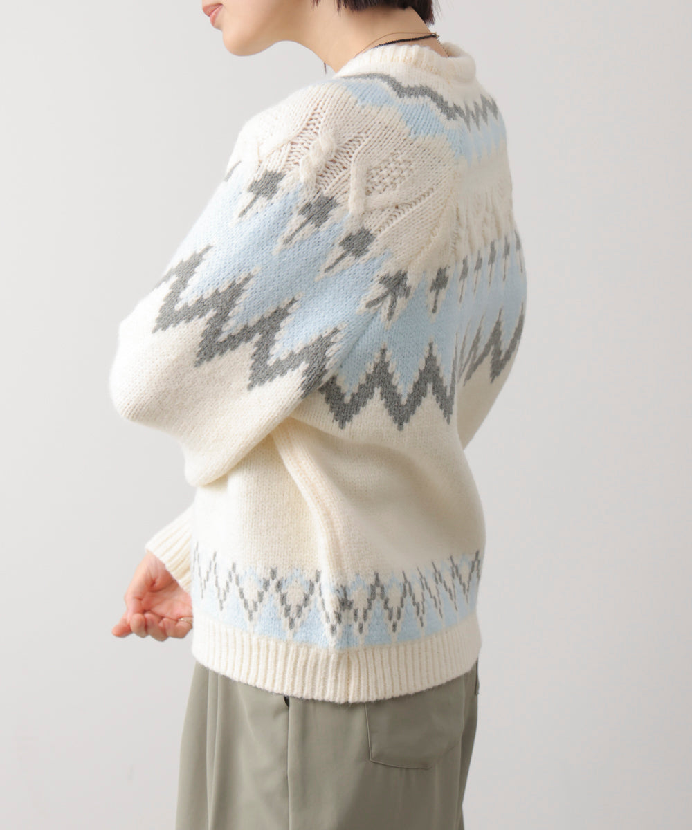 ノルディック柄ニット