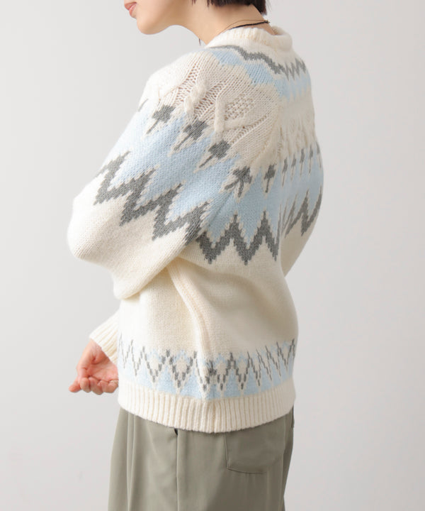 ノルディック柄ニット