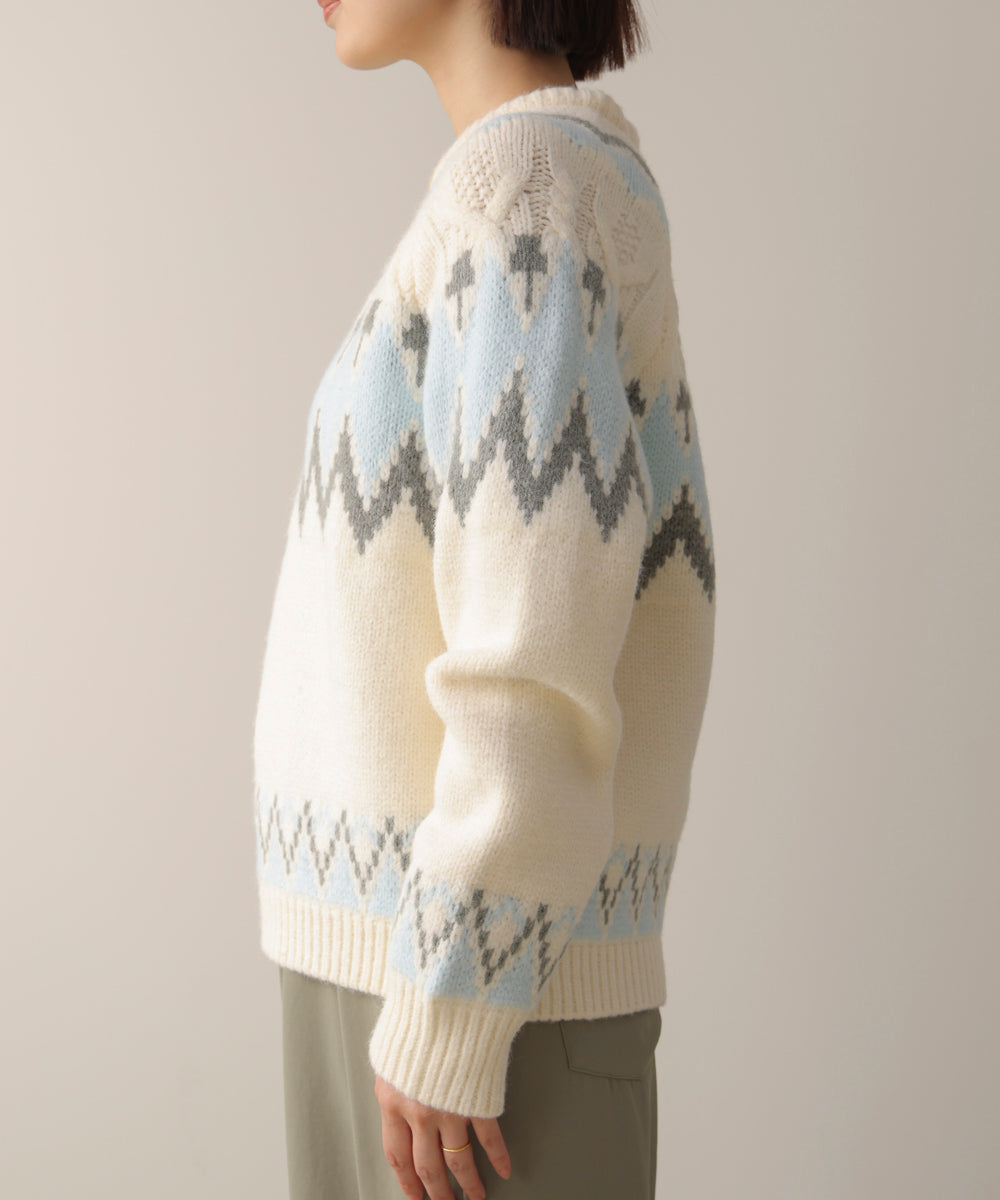 ノルディック柄ニット