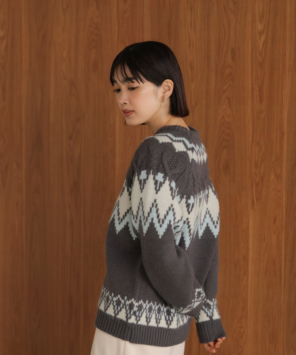 ノルディック柄ニット
