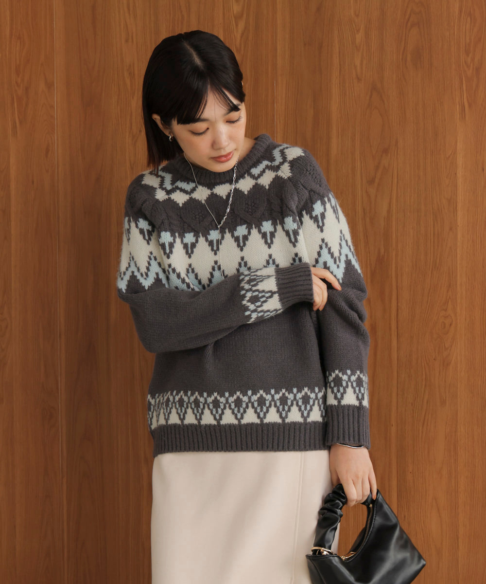 ノルディック柄ニット