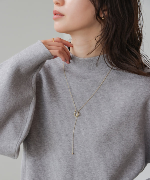 フックパールスライドネックレス