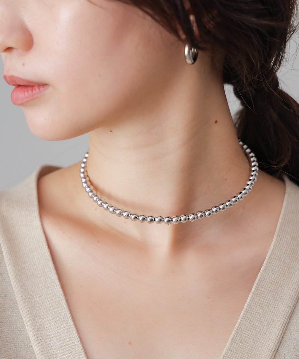 ワイヤーボールネックレス