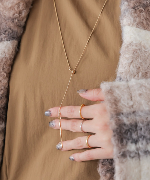 センターシズクスライトネックレス