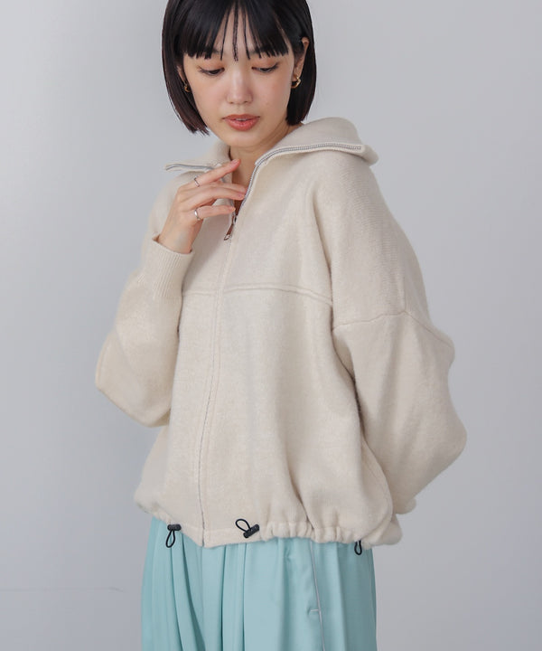 ニットライトジップアウター