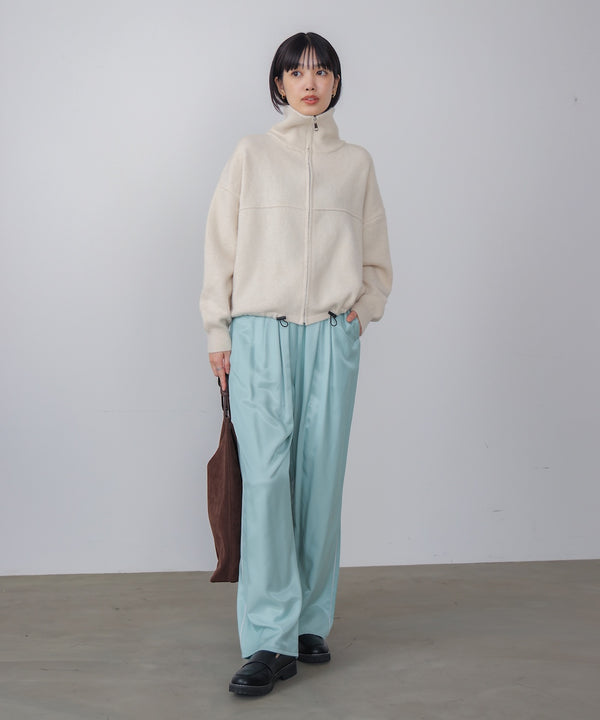 ニットライトジップアウター