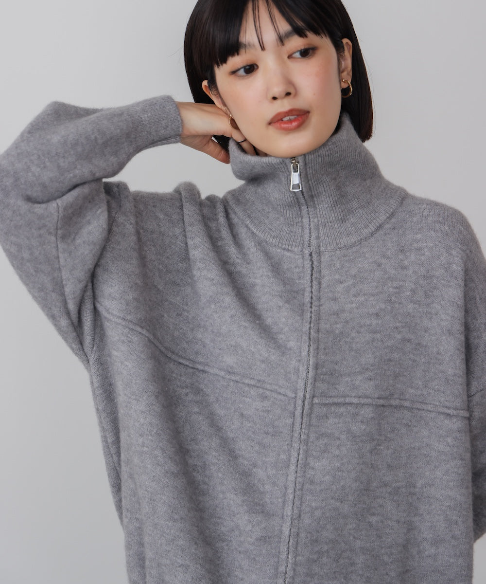 ニットライトジップアウター