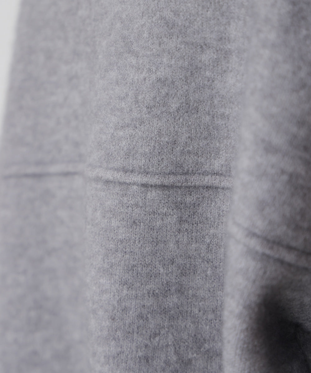 ニットライトジップアウター