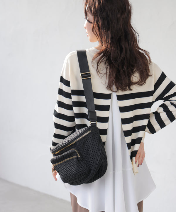 ドットメッシュボディバッグ