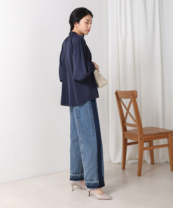 ドレープレーヨンシャーリングショルダーブラウス