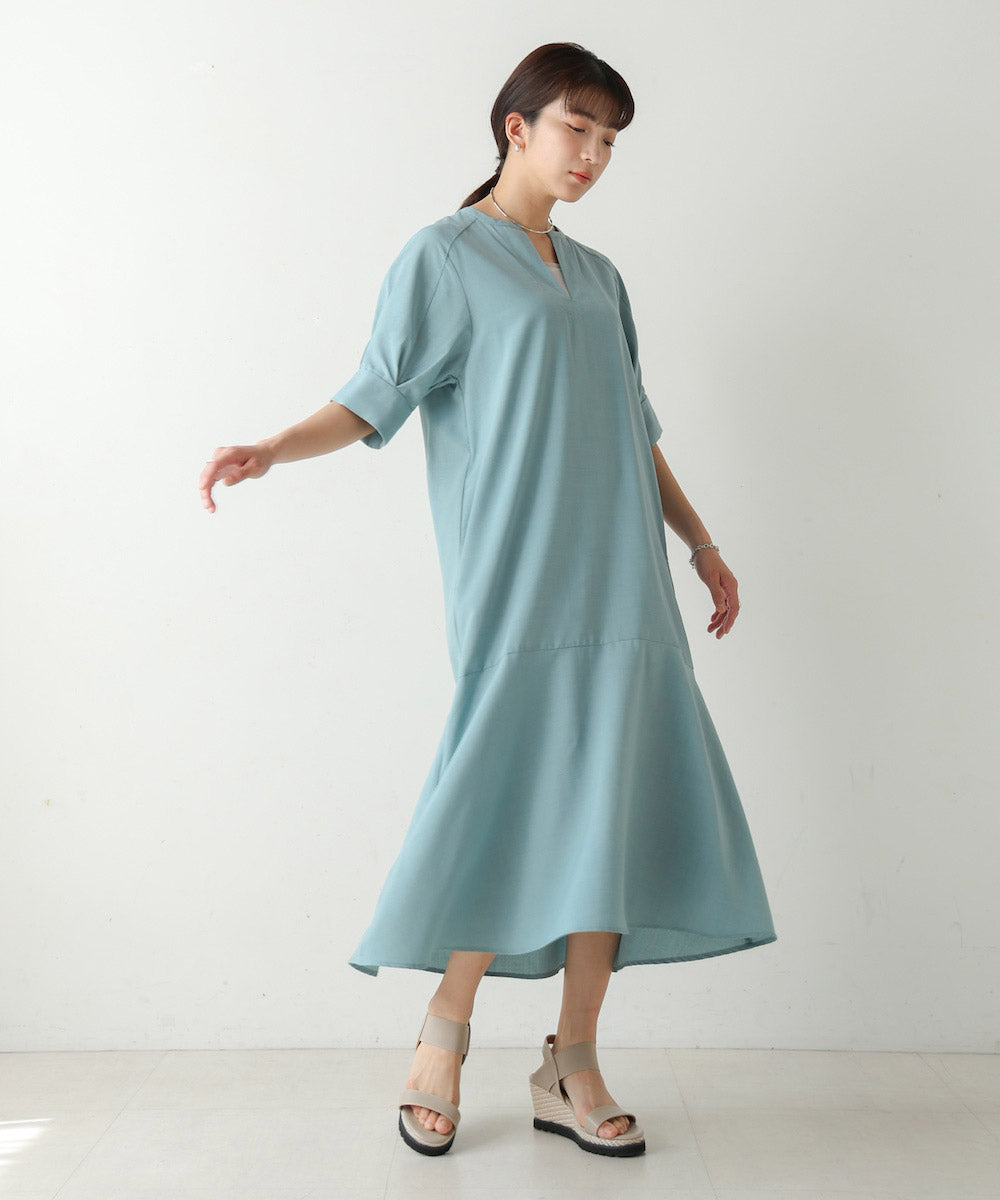 【WEB限定】麻ライクキーネックワンピース