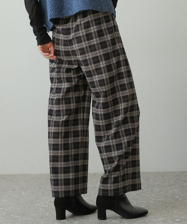 ストレッチゆるテーパードパンツ