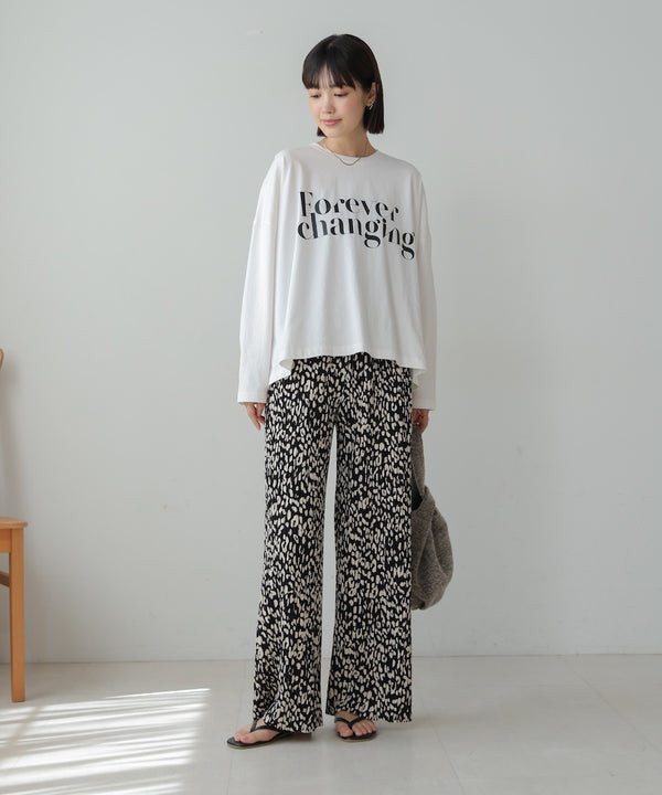 ［WEB限定］ストレッチプリーツパンツ