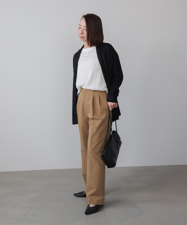 フリルカットソー