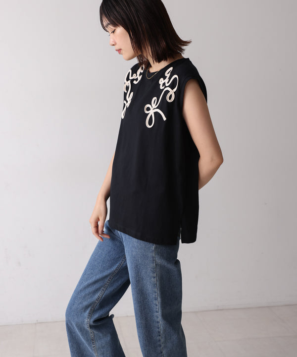 【WEB限定】コード刺しゅうフレンチＴシャツ［8/8発送予定］
