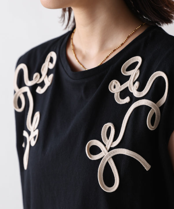 【WEB限定】コード刺しゅうフレンチＴシャツ［8/8発送予定］