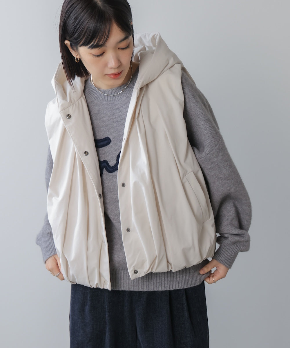 裾バルーンダウンベスト