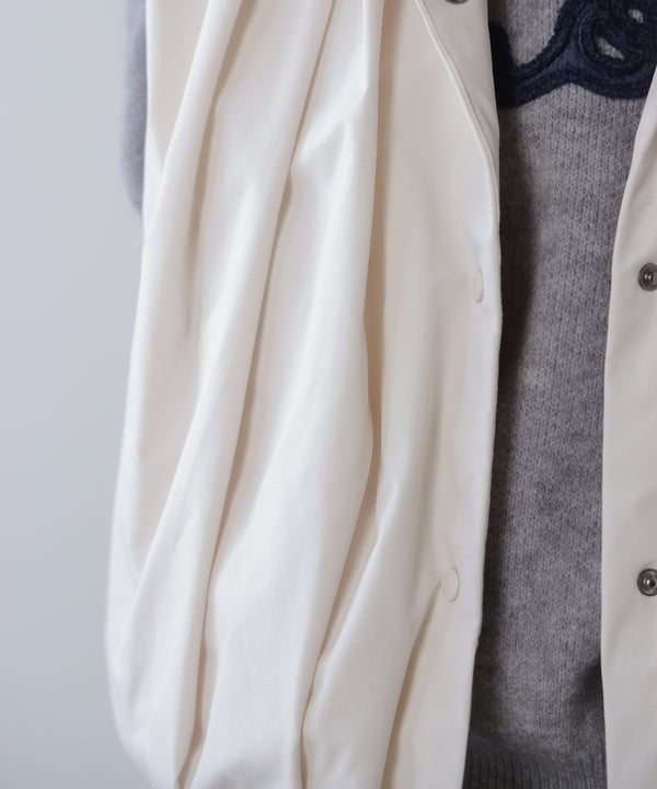 裾バルーンダウンベスト