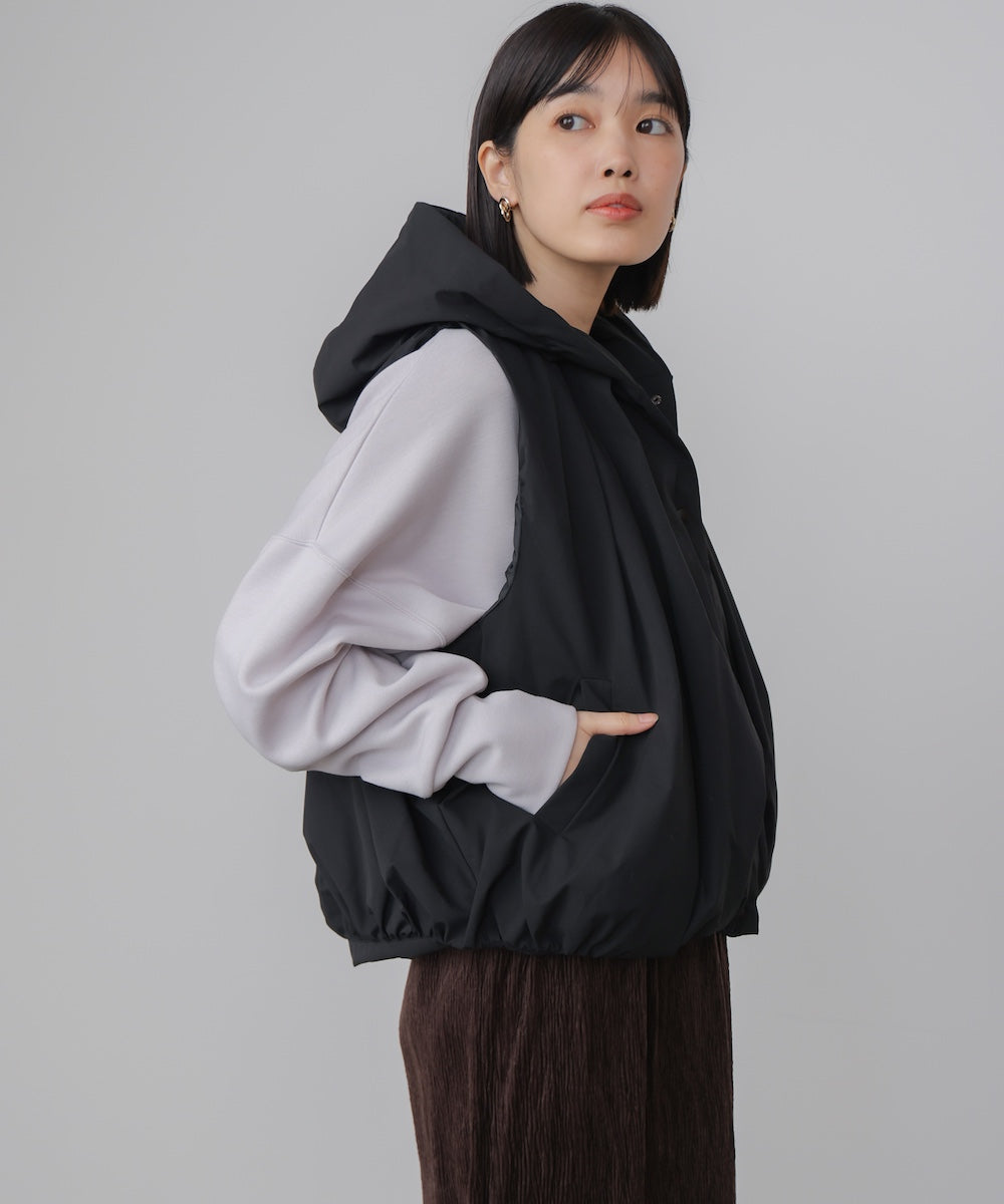 裾バルーンダウンベスト