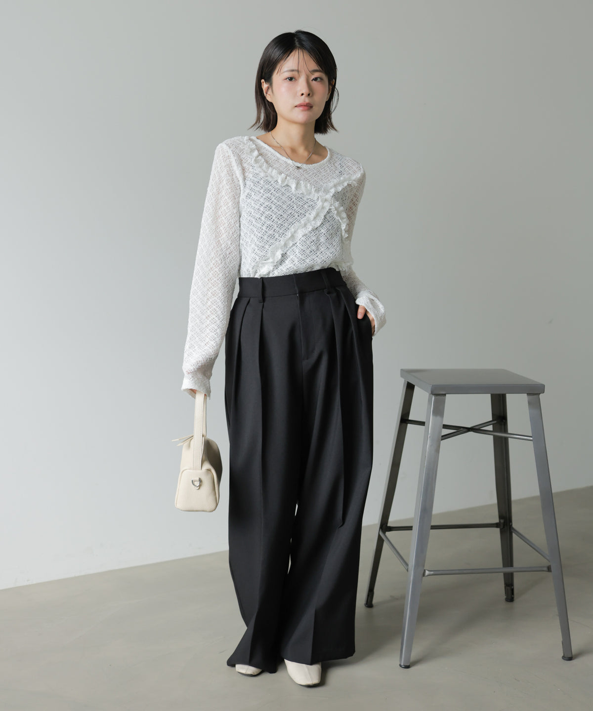 レースフリルシアーロングＴシャツ