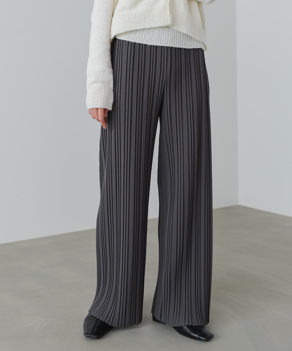 ランダムプリーツパンツ