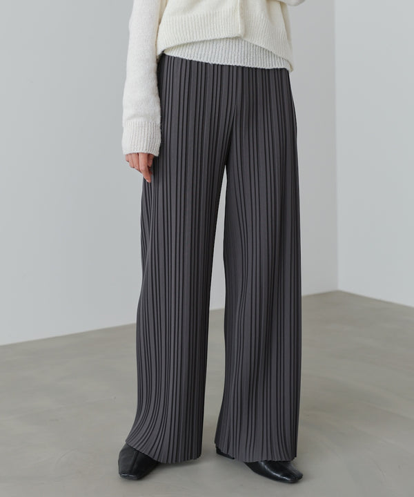 ランダムプリーツパンツ