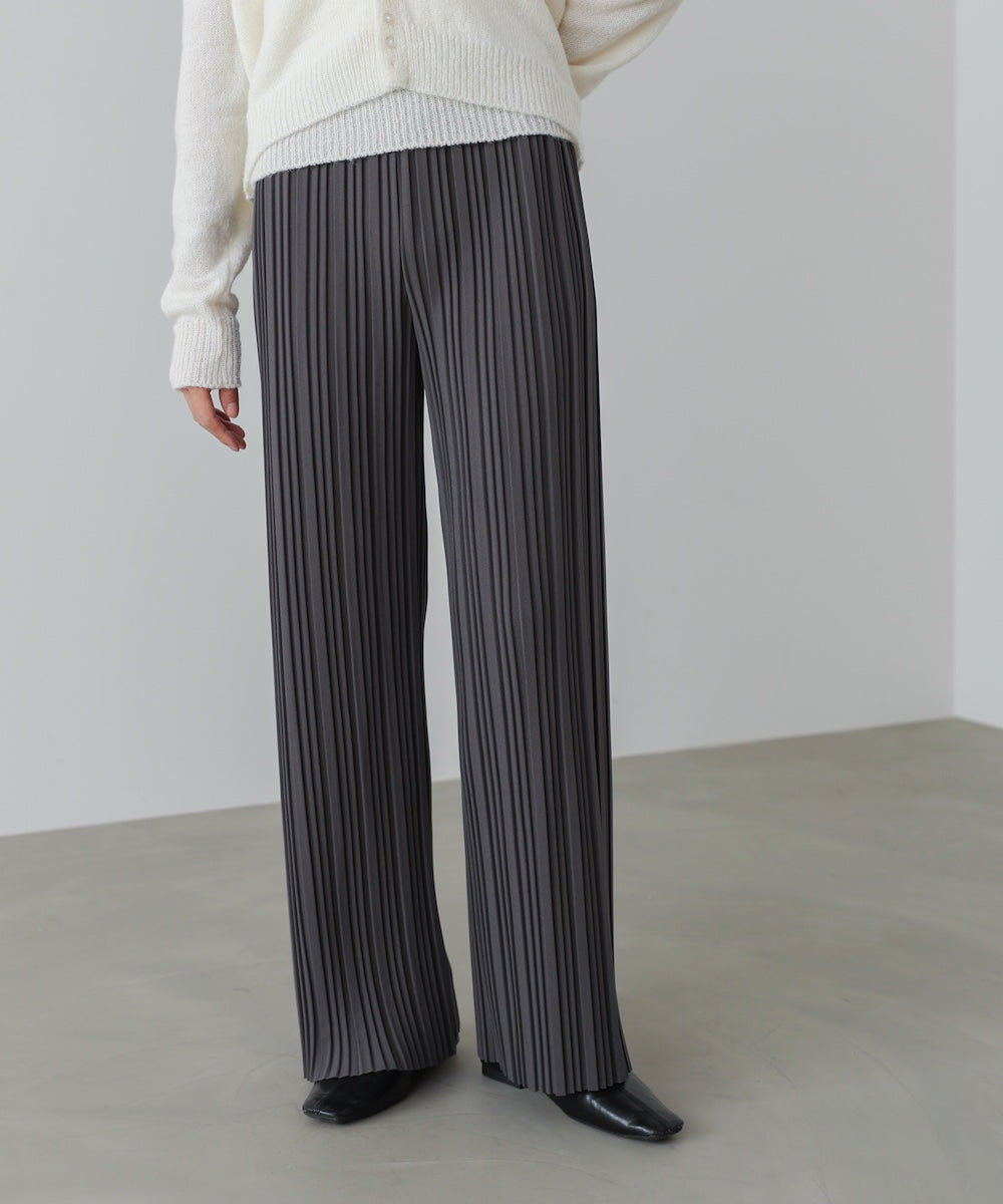 ランダムプリーツパンツ