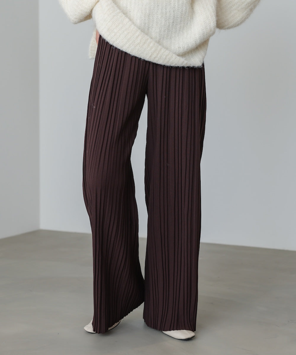 ランダムプリーツパンツ