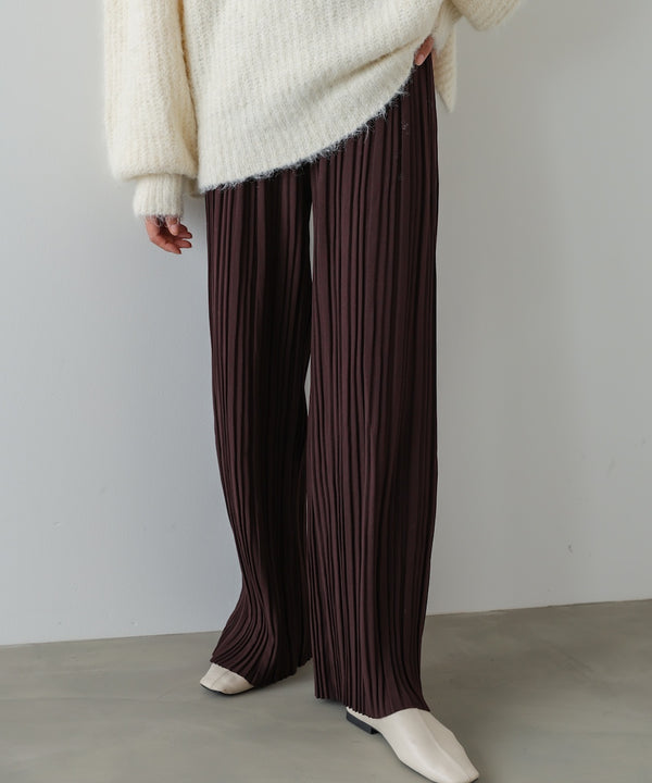 ランダムプリーツパンツ