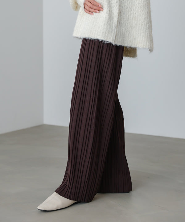 ランダムプリーツパンツ