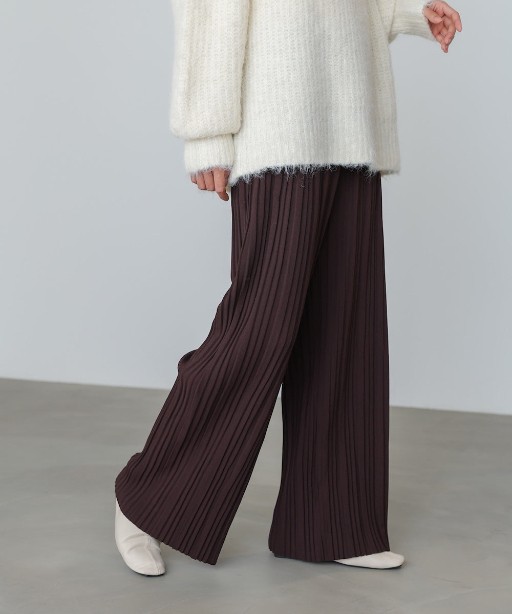 ランダムプリーツパンツ