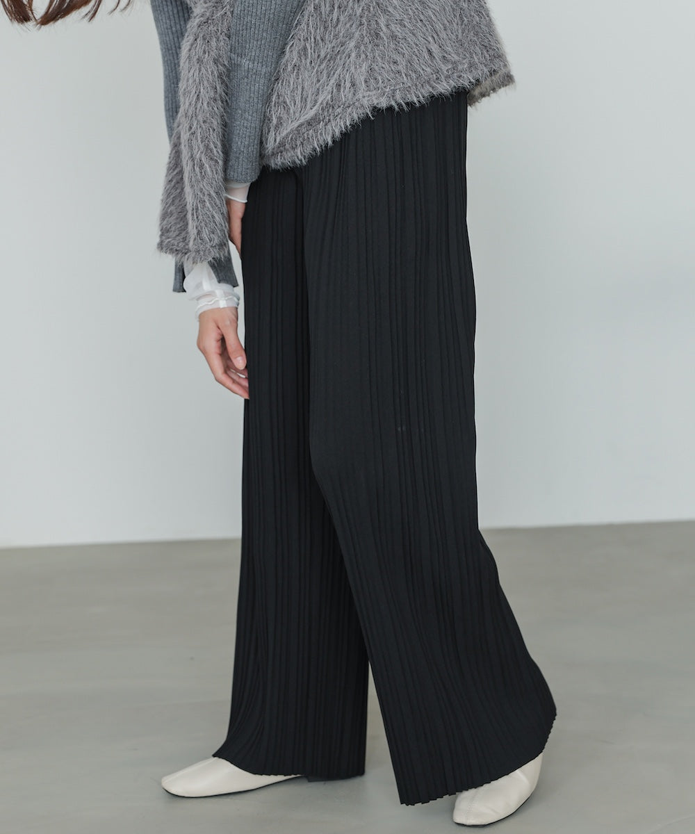 ランダムプリーツパンツ