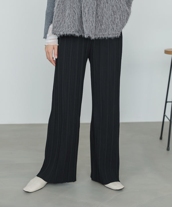 ランダムプリーツパンツ