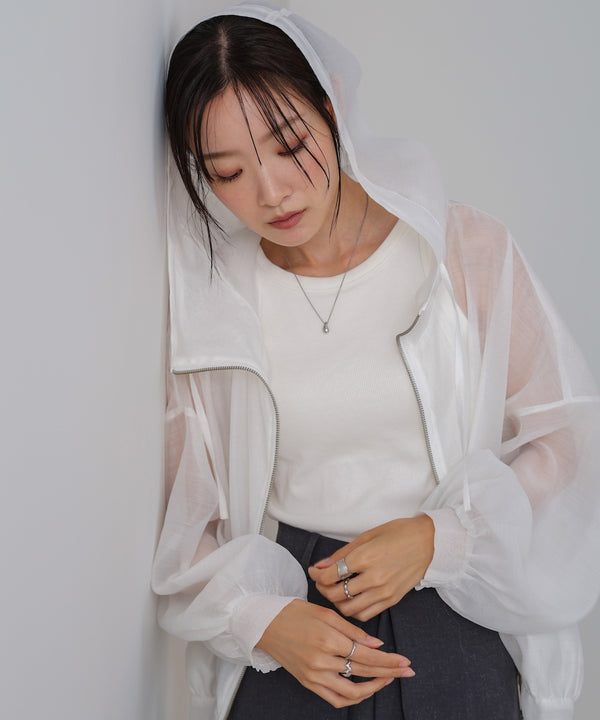 フード付きシアーパーカー