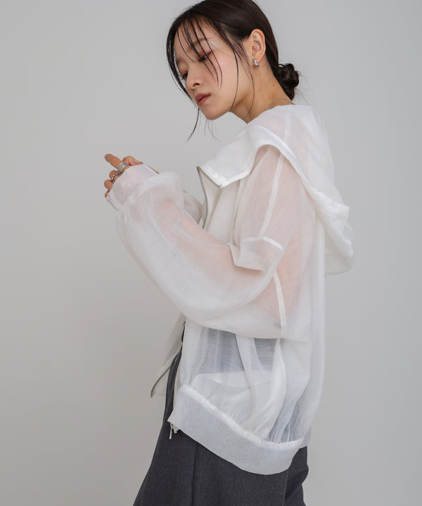 フード付きシアーパーカー