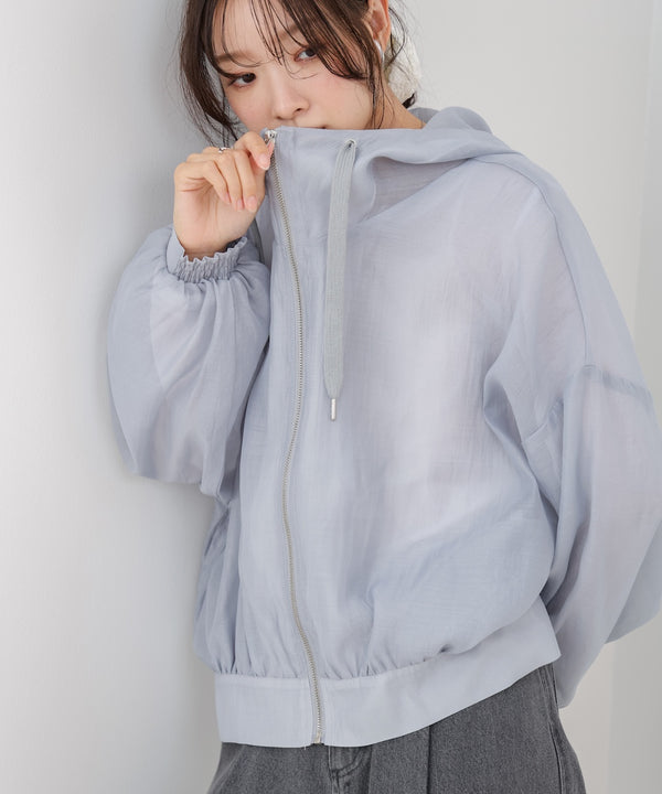 フード付きシアーパーカー