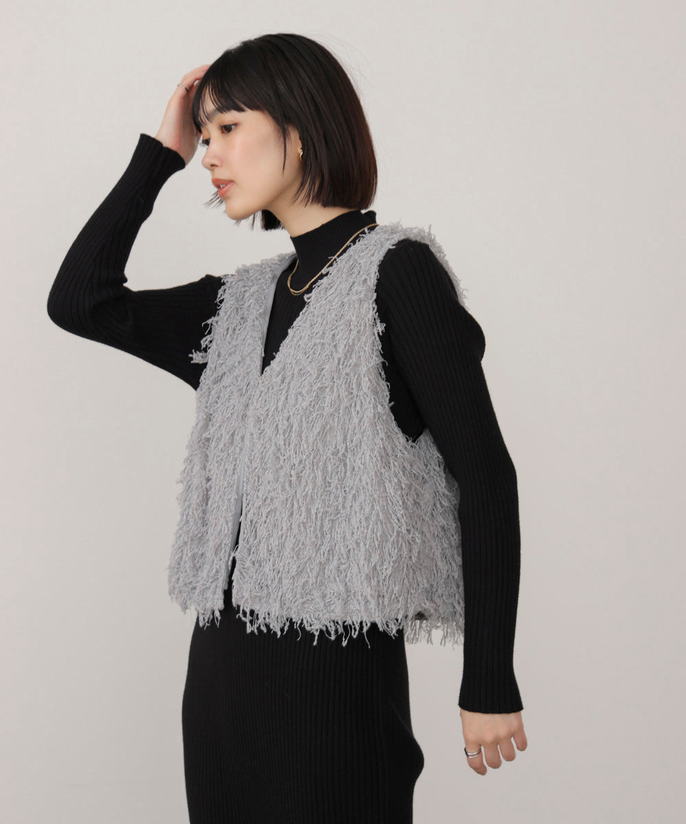 フェザーショートベスト