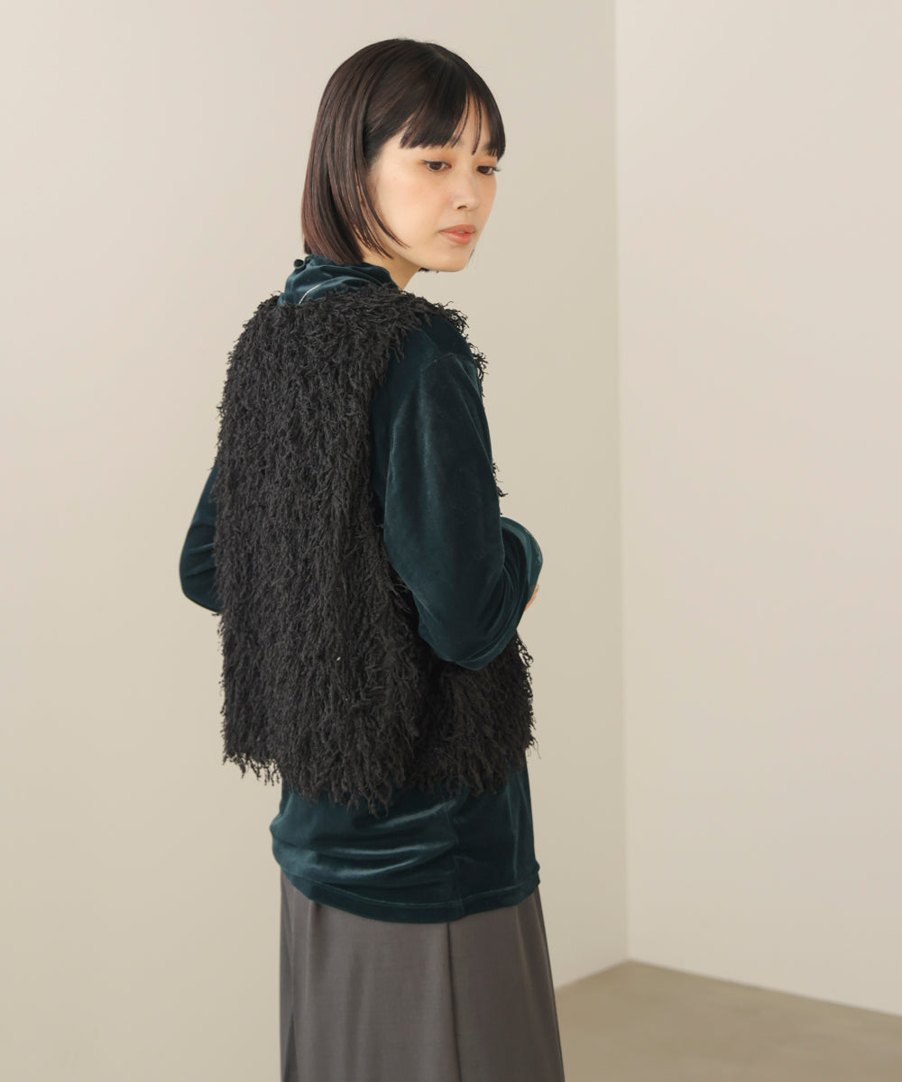 フェザーショートベスト