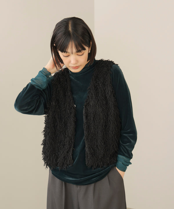 フェザーショートベスト